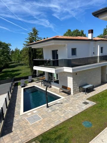 Villa Tadini Joy Babici